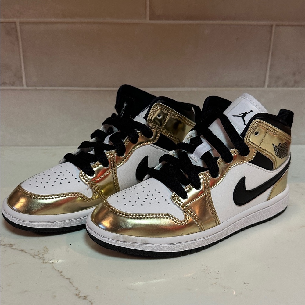 Nike Kids Sneakers - Gold, Black, and White